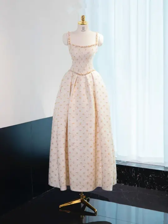 Light apricot halter-neck fitted long ball gown R9005