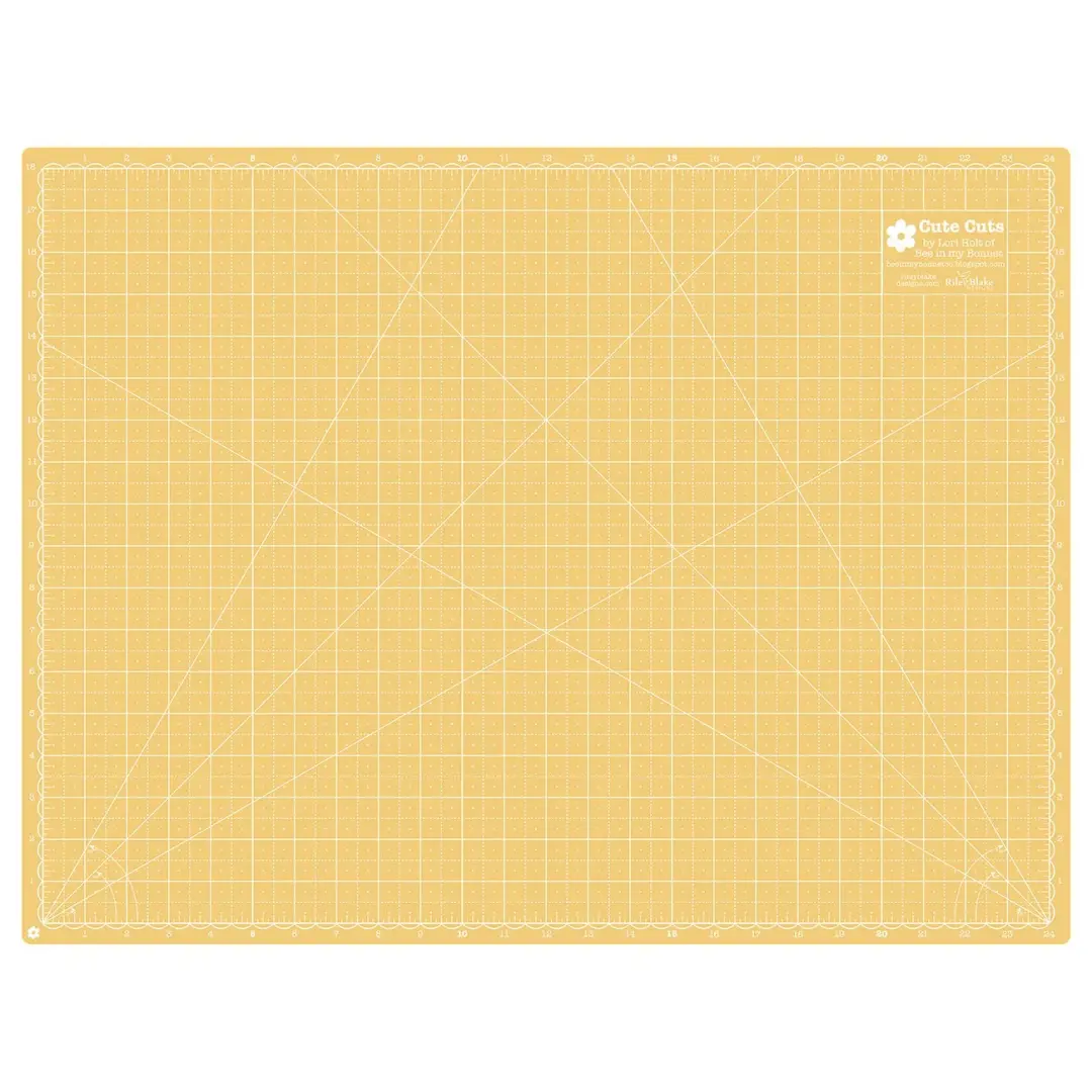 Lori Holt 18x24 Cutting Mat Tea Rose/Honey