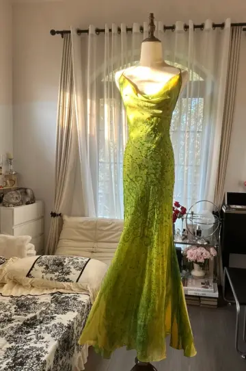 Yellow-green halter-neck, slim-fitting, bodycon long ball gown R7744