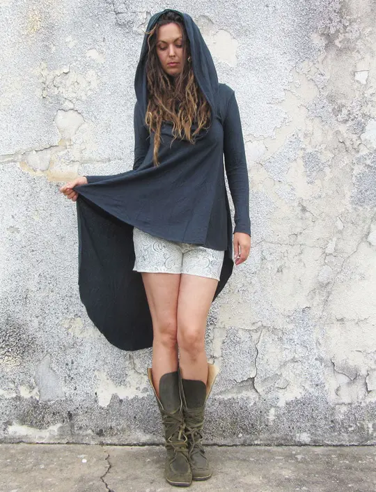 Super Cowl Mullet Wanderer Shirt
