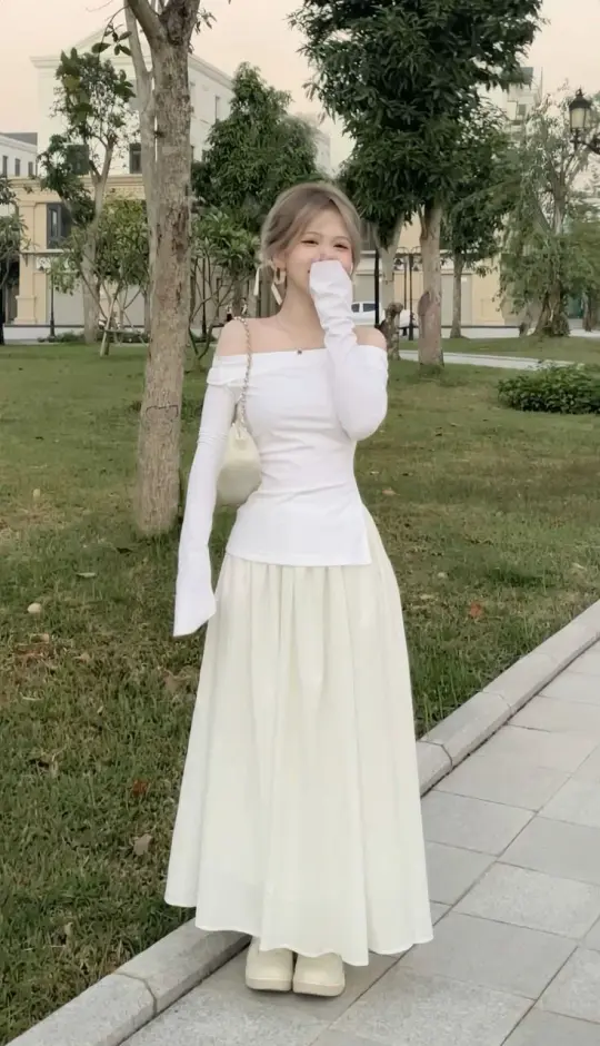 Clean Flowy Women's Prom Gown Ivory Corset Maxi Evening Dress Birthday Dress — Fall Outfit 2026 New RS3201
