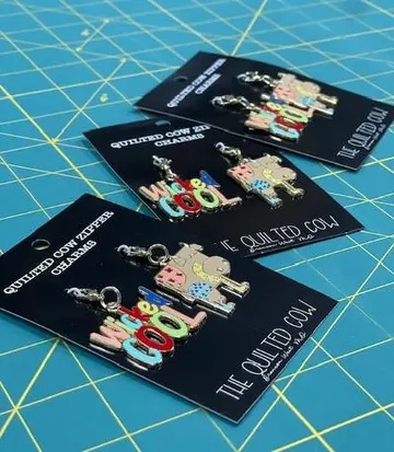 Quilted Cow Zipper Charms