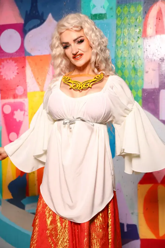 Flounce Blouse in White Foam Cotton - The World of Laughter and Hopes Collection