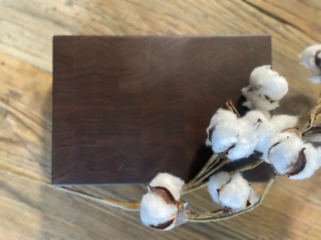 24E011 - Small End Grain Walnut with Board Feet