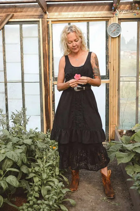 Cotton Lake Dress in Noir