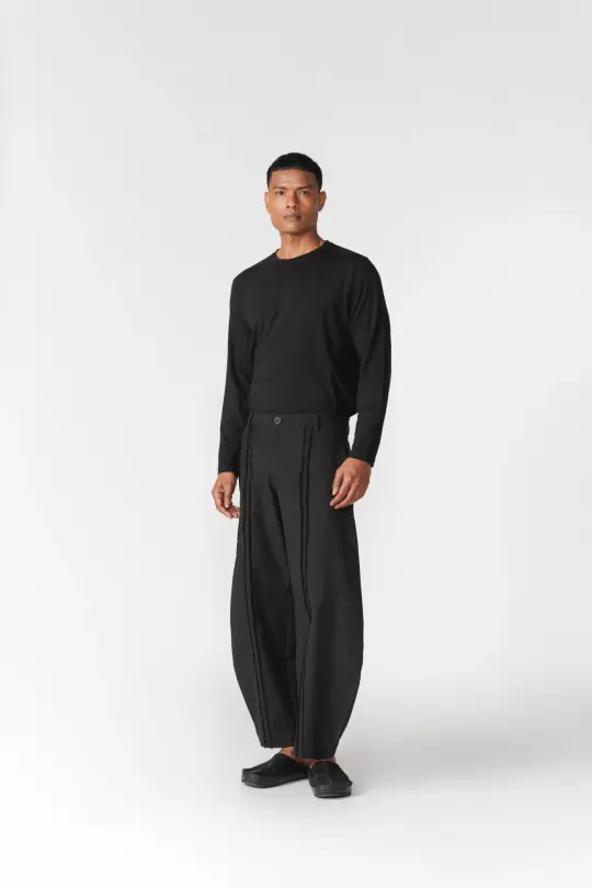 SLOT SEAM PANTS