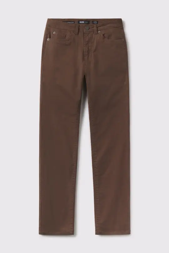 Straight Athletic Fit Chino Pant