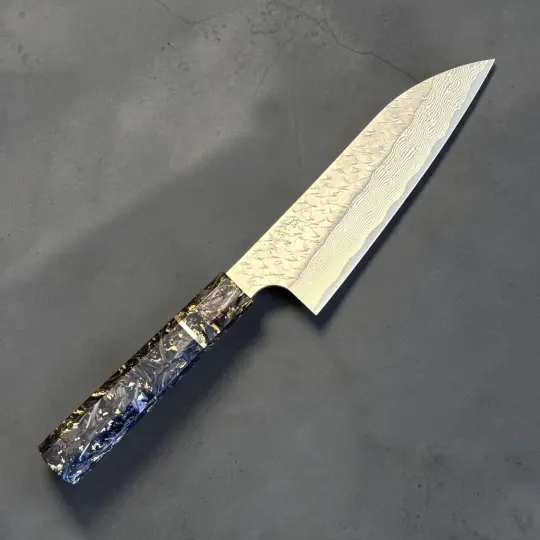 Nigara SG-STRIX Ko - Santoku 150mm with Carbon Fiber and Gold Fleck Handle