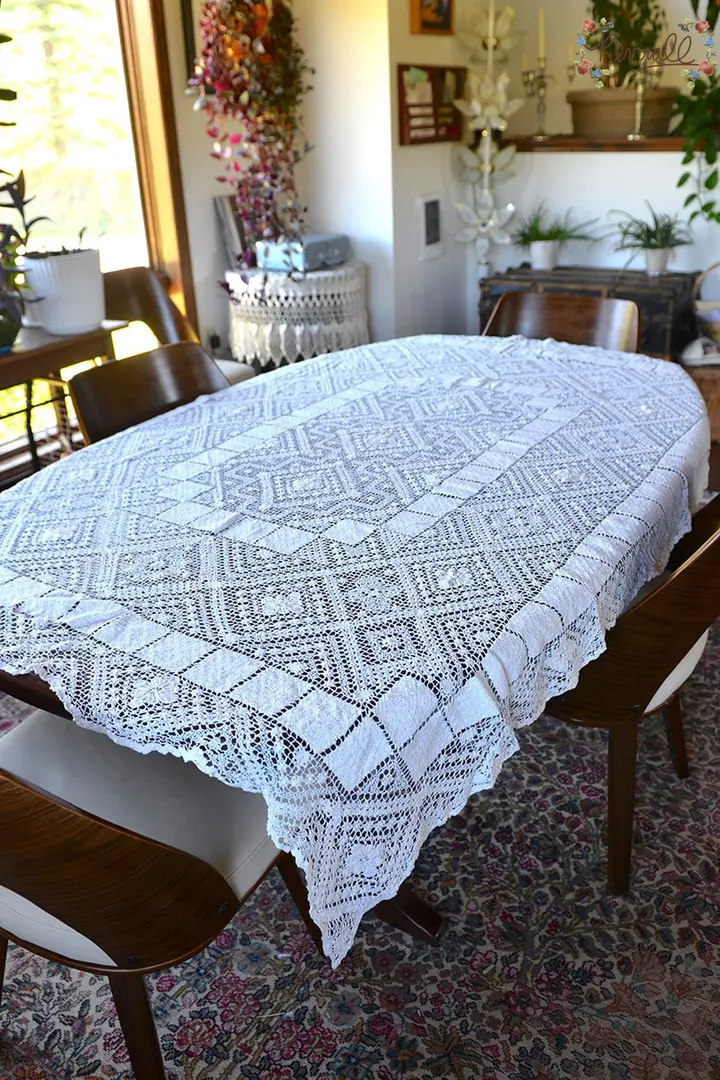 Medium Vintage Mondano Filet Lace Tablecloth #2