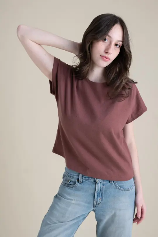 Saturday Tee in Russet