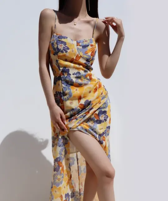 French retro slim fit dress with side slit and waist cinching for slimming effect, long suspender dress R2867