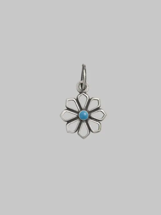Kobashi Studio "Yatsu-Giku" Shippo Charm Medium Ao Sky Blue