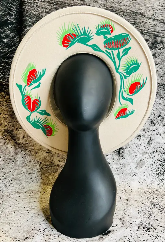 Cream Venus Fly Traps Vegan Felt XL Wide Brim Hat