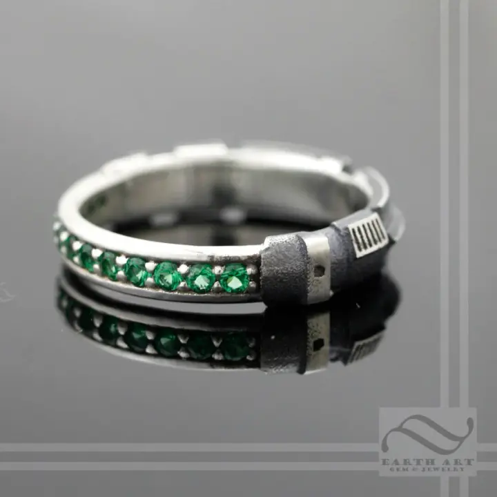 Emerald Lightsaber Ring - Sterling Silver