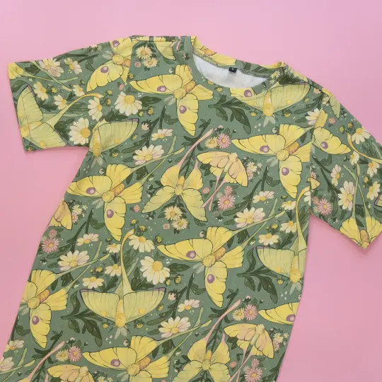 [TEE SHIRT] Sunshine Moths **New Material