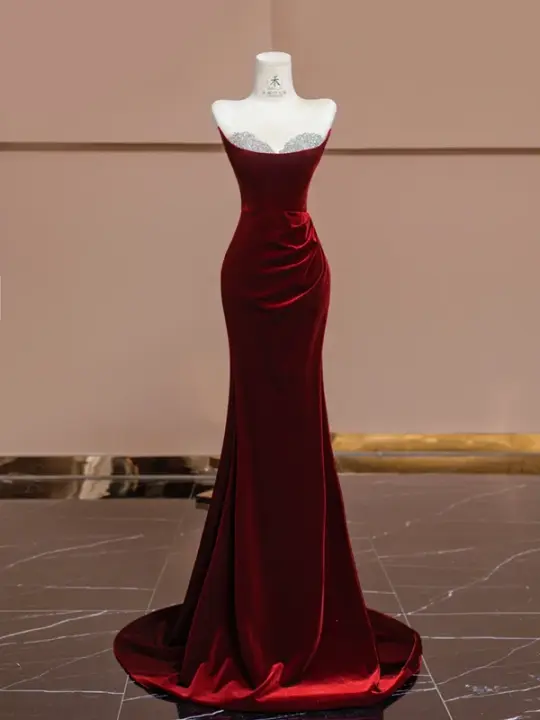 Red strapless, fitted, long, sexy ball gown/bridal dress R8358