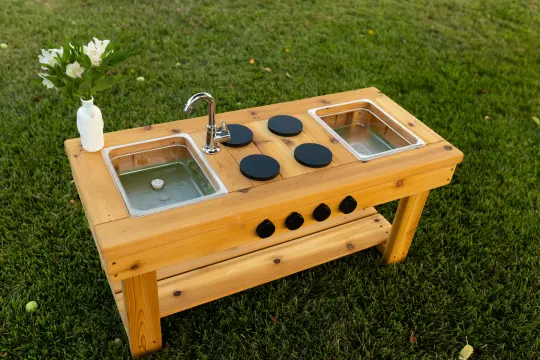 Centered Simple Mud Kitchen (Clear Sinks)