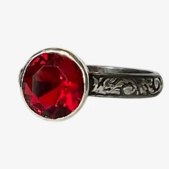 Size 7.5 Ruby Bezel Set Solitaire Floral Ring Band