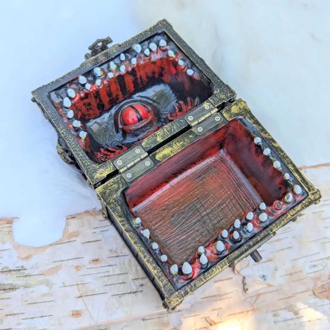 Mimic Treasure Chest Dice Box
