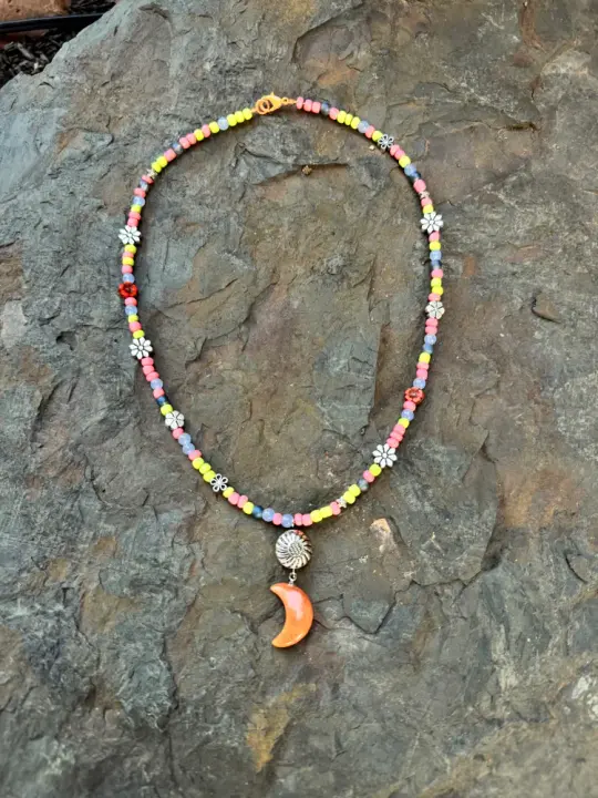 Find El Dorado Glass Beaded Necklace with Semi Precious Charm
