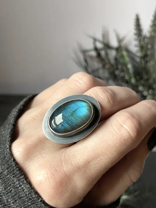 Framed Labradorite Ring - Size 10