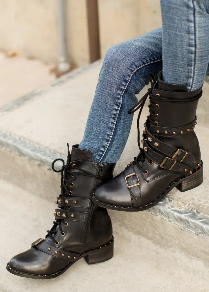 Rory Leather Combat Boot in Distressed Black