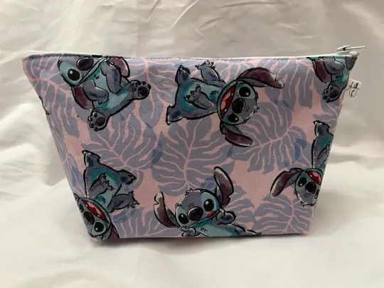 Blue Alien Zipper Pouch