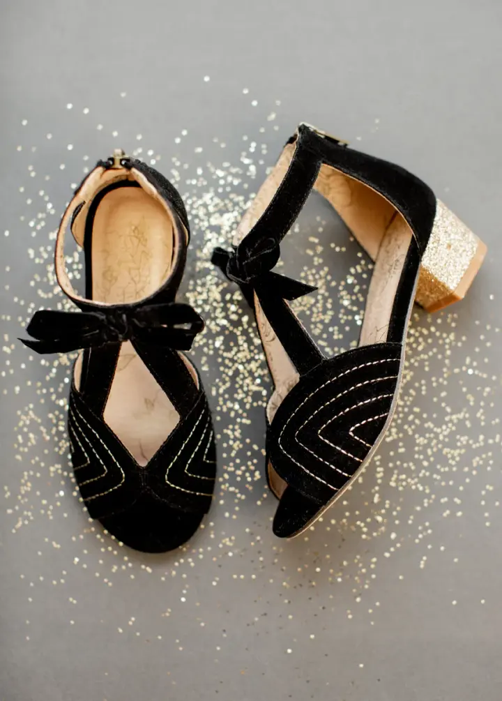 Orelia Bow Heel in Black