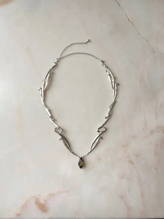Queen of Swords // Moss Aquamarine Necklace
