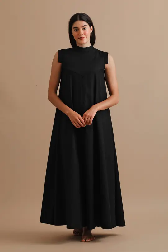 Zelda Long Black Dress