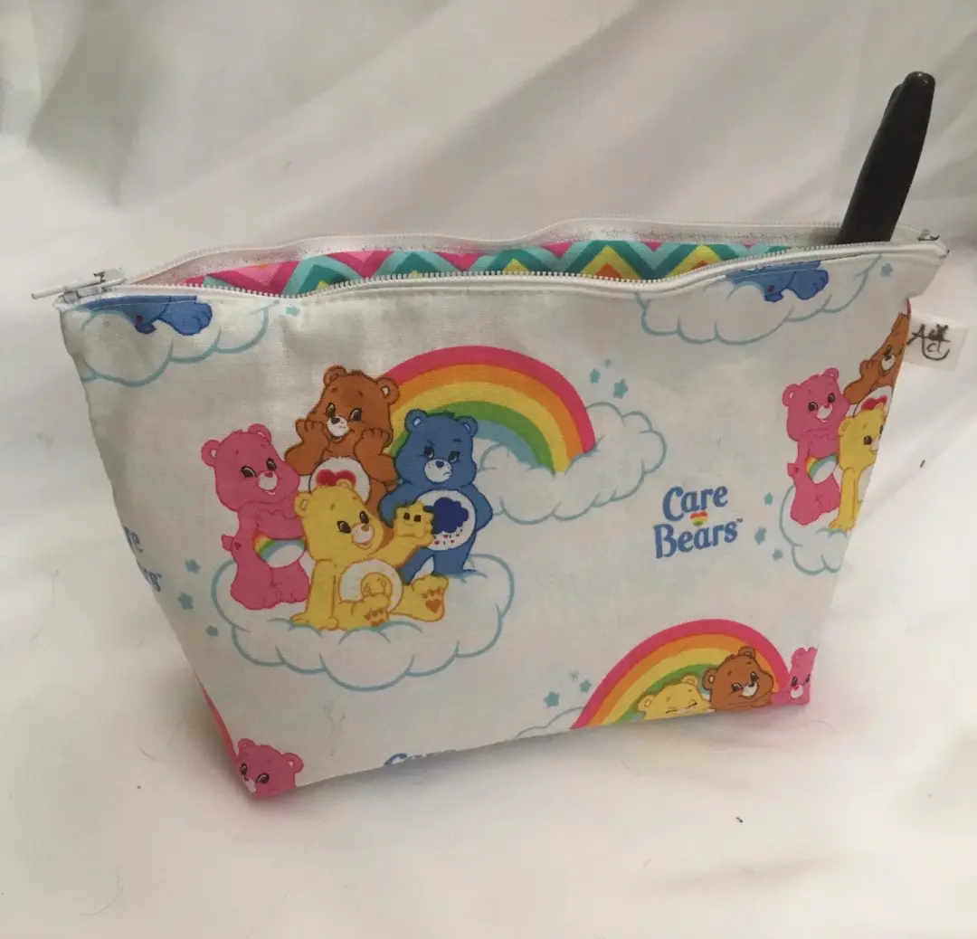 Friendly Bears Zipper Pouch