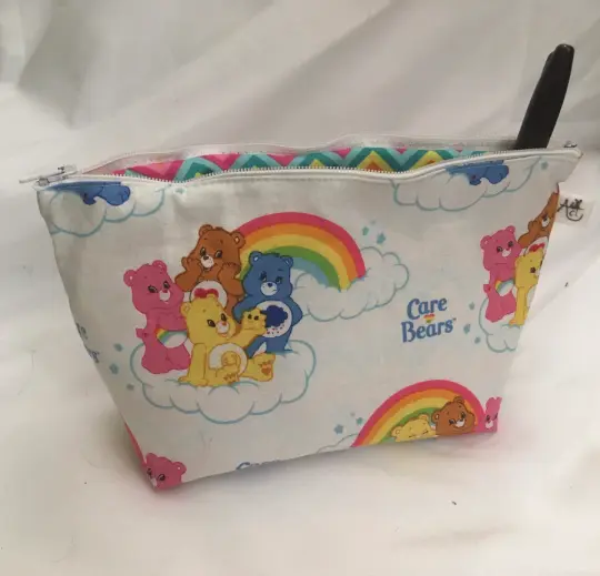 Friendly Bears Zipper Pouch