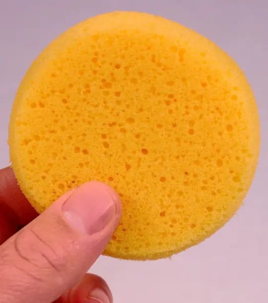 Synthetic Silk Sponge 3.5" Diameter