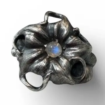 Moonflower Ring Sterling Silver pre-order