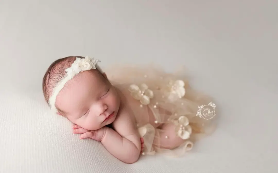 Summer 3D stretch wrap (pearl and flower embellishments)