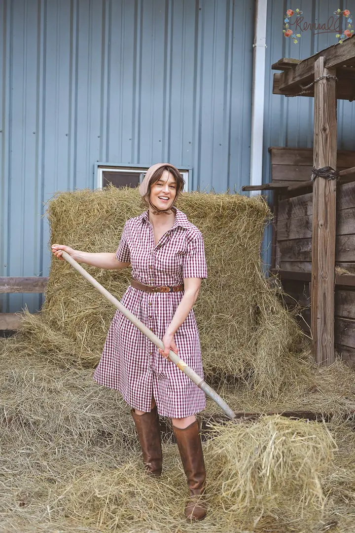 Short Sleeve Chore Dress in Gingham-Large