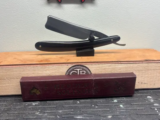F. Herder Abr. Sohn No. 11 Straight Razor