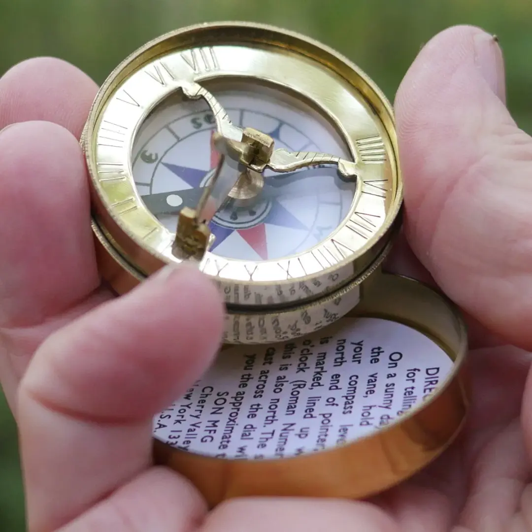 Sundial Compass