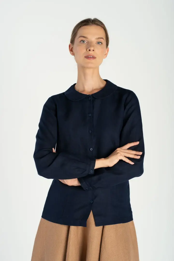 Classic – Linen Shirt with Peter Pan Collar