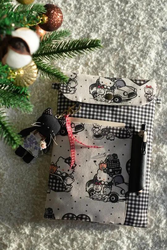 TN Regular-Size Journal Pouch – Kitty Road Trip | Limited Edition