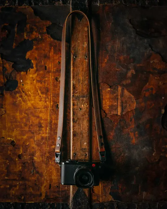 LKG - CAMERA STRAP (RUGGED TAN)