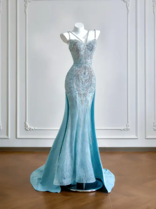 Light blue halter-neck fitted waist bodycon sexy long ball gown R8194