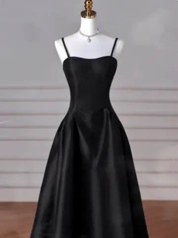 Minimalist Black A-Line Spaghetti Straps Corset Maxi Evening Dress RS339