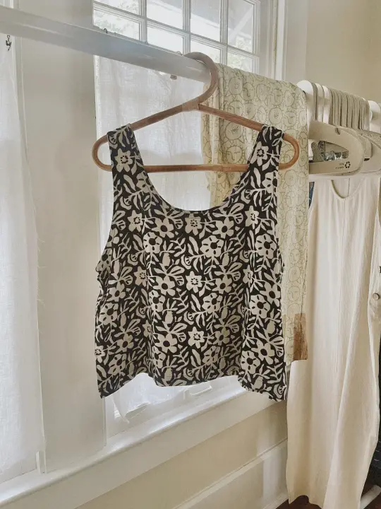 Silky Tank Top in Garden Block-print
