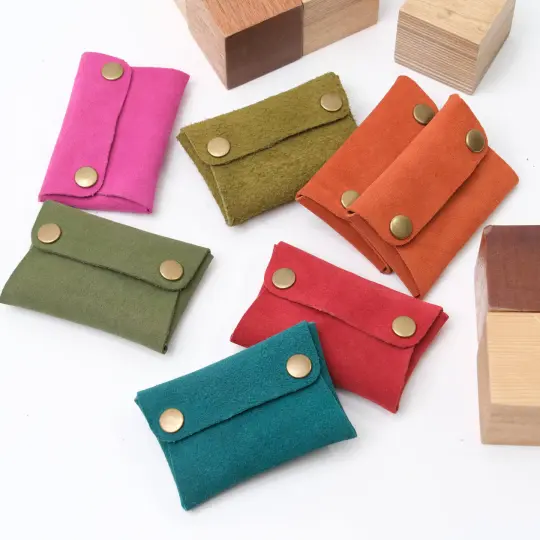 Coin Holder in suede