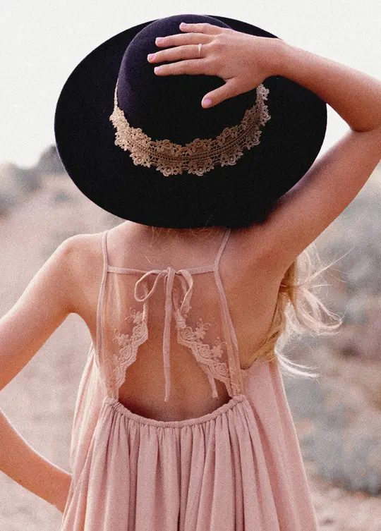 Hallie Hat in Black