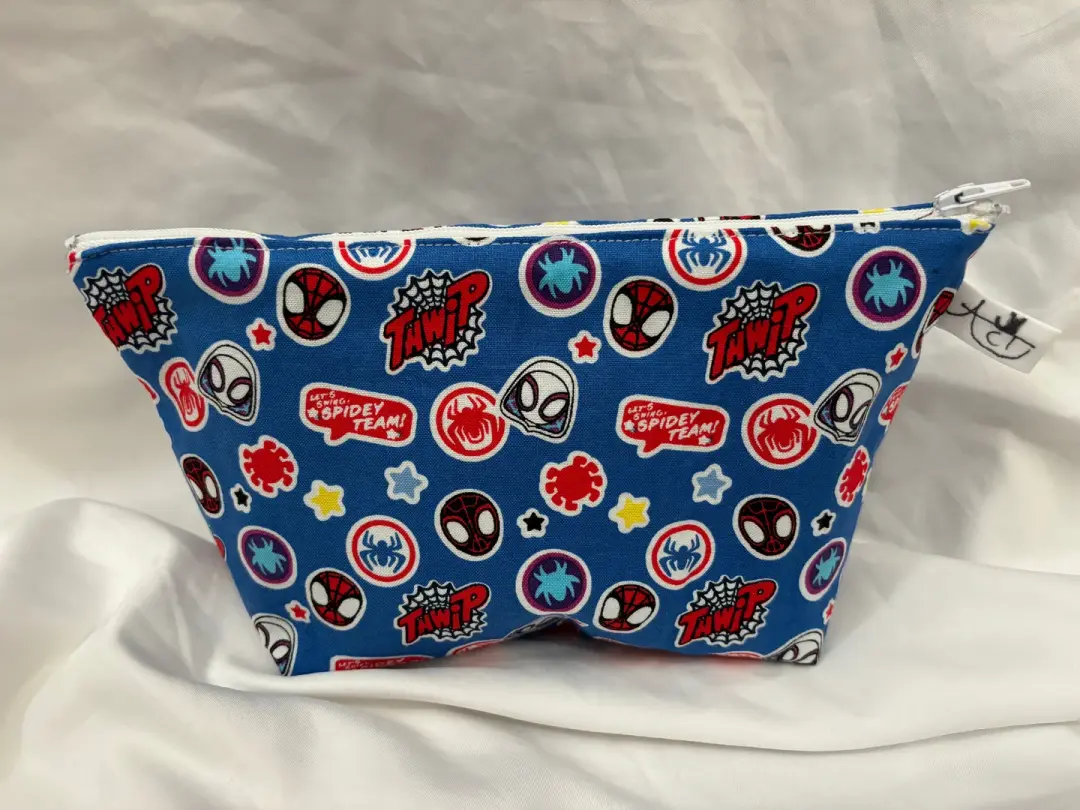 Spider Team Zipper Pouch
