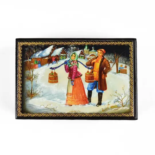 Winter Couple Souvenir Lacquer Box