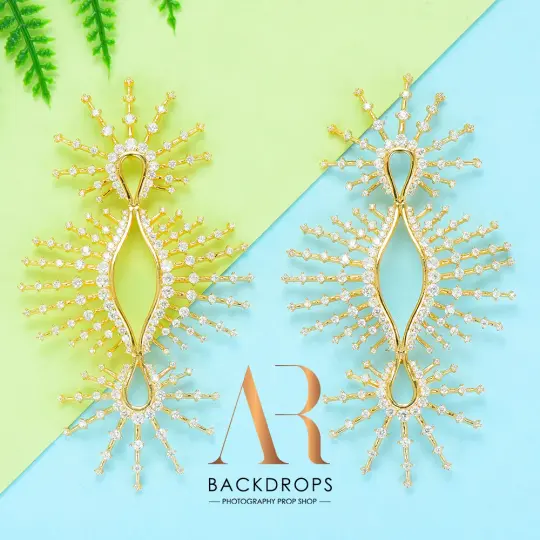 Cacharel luxury earrings