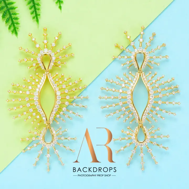 Cacharel luxury earrings